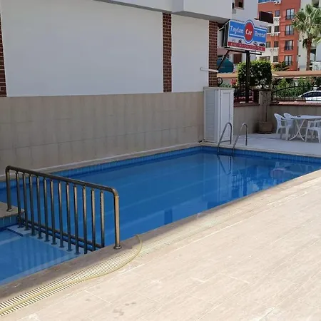 Oba Palace 100 M To The Beach Alanya