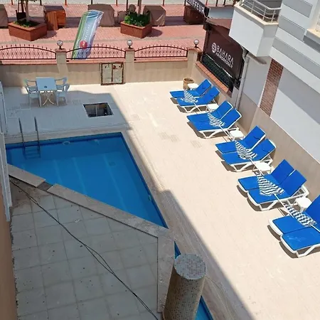 Oba Palace 100 M To The Beach Alanya